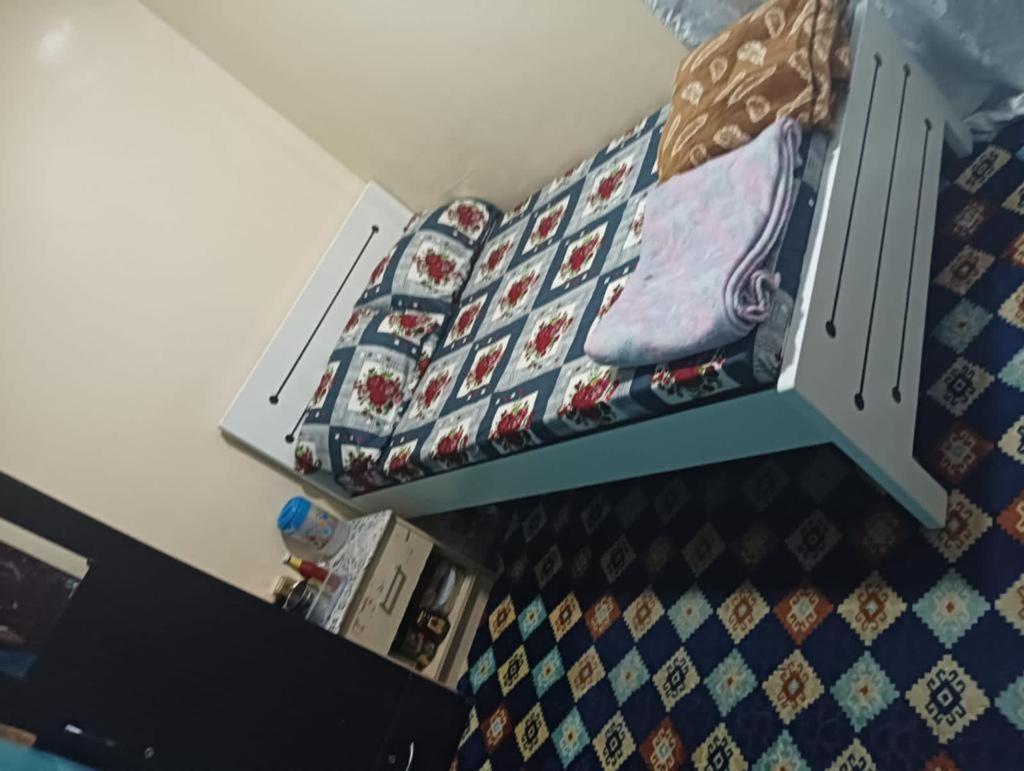 Appartamento Moon Backpackers , Al Rigga , Partition For Couples And For Singles Dubai Esterno foto
